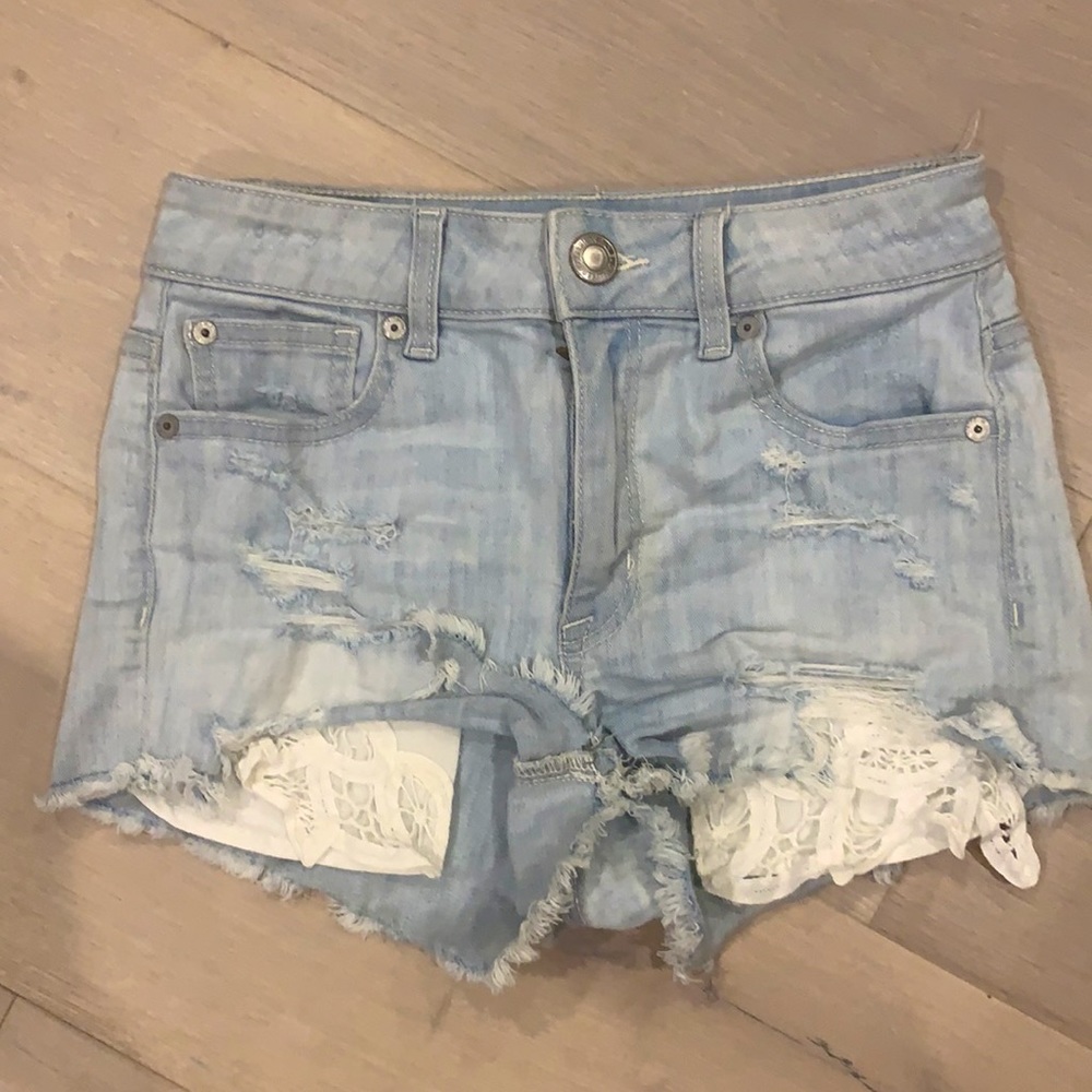 Light wash super stretch jean shorts
